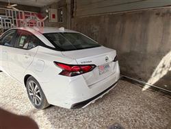 نيسان فيرسا